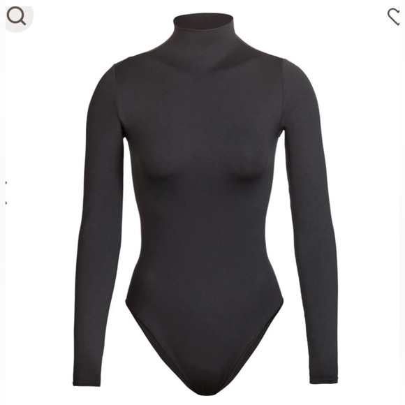 Skims essential mock neck long sleeve bodysuit s/m - Picture 3 of 12